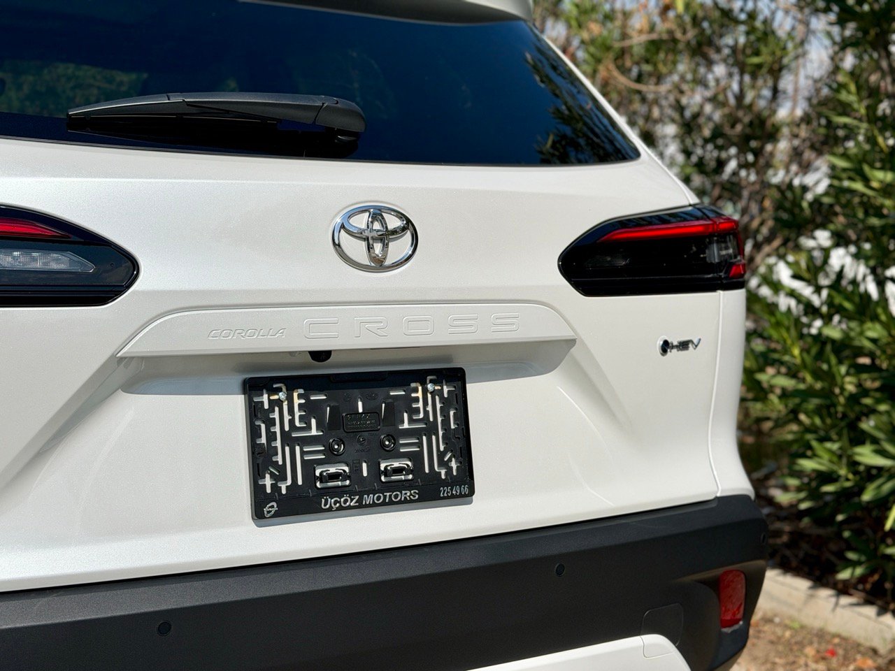 
Toyota Corolla Cross Hibrit full									