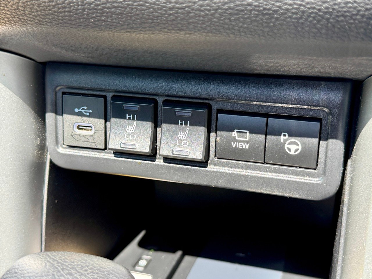 
Toyota Corolla Cross full									