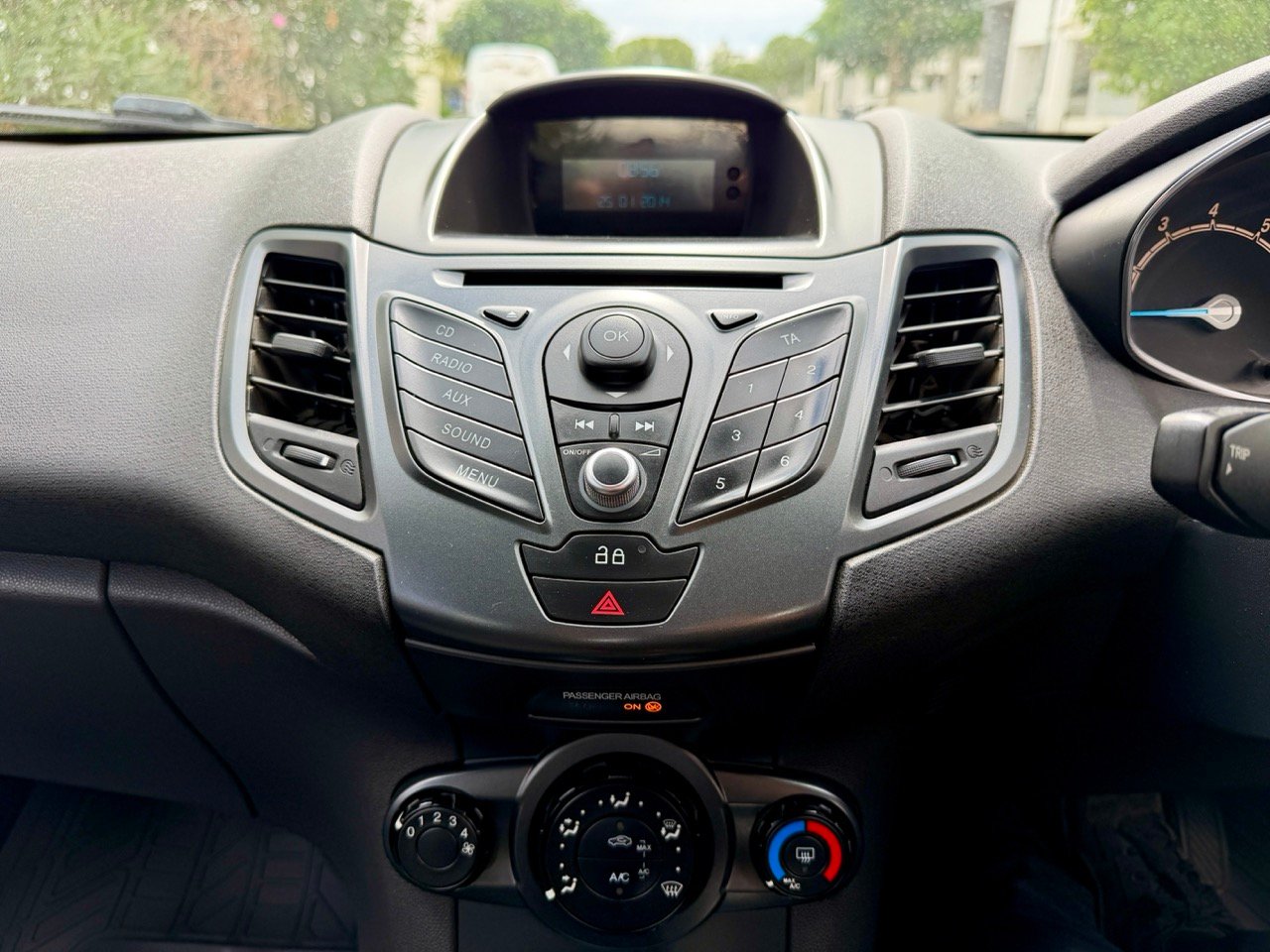
Ford Fiesta full									