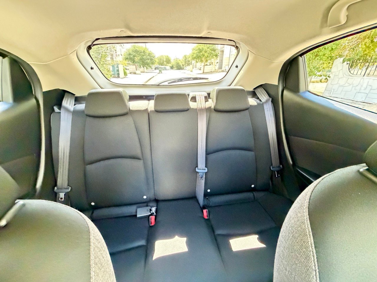 
Mazda 2 full									
