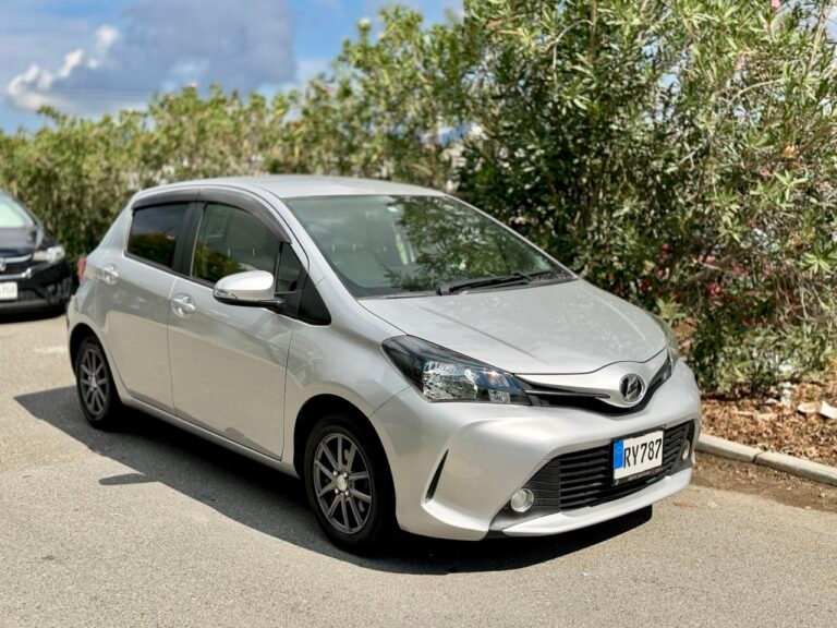 TOYOTA VITZ